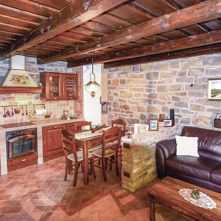 2 Bedroom Cozy In
