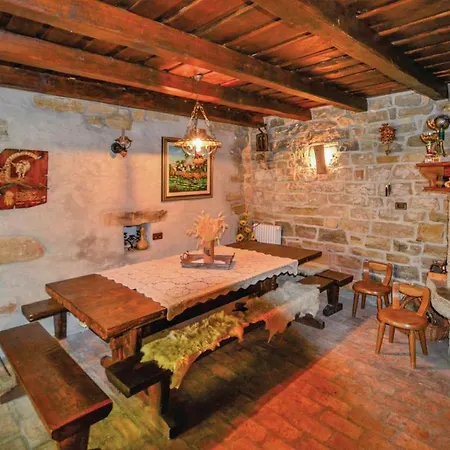 2 Bedroom In Smarje Smarje (Koper)