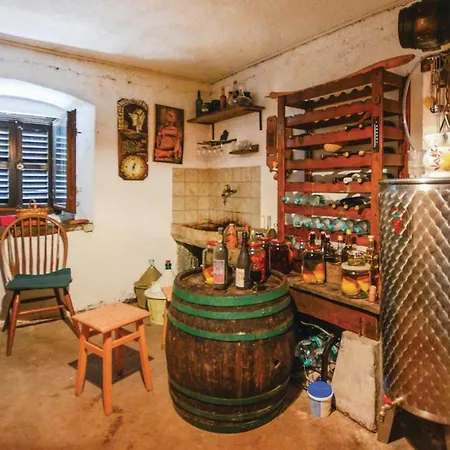 Сasa de vacaciones 2 Bedroom Cozy In
